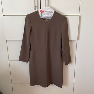 Aritzia/Wilfred fitted long sleeve dress with pockets!